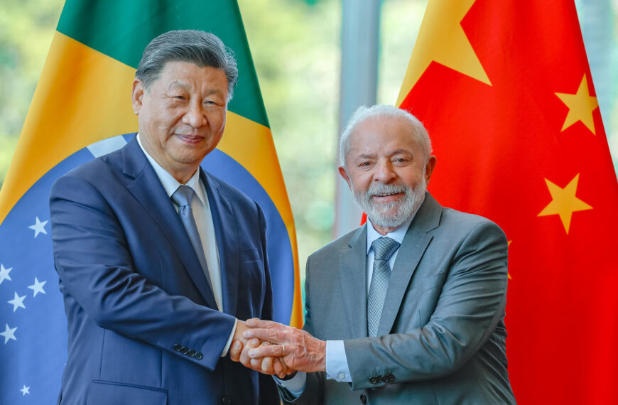 Tarifaço: China diz que está disposta a trabalhar com o Brasil para superar ‘incertezas externas’